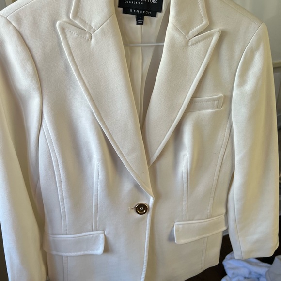 Multiple blazers! - Picture 8 of 8